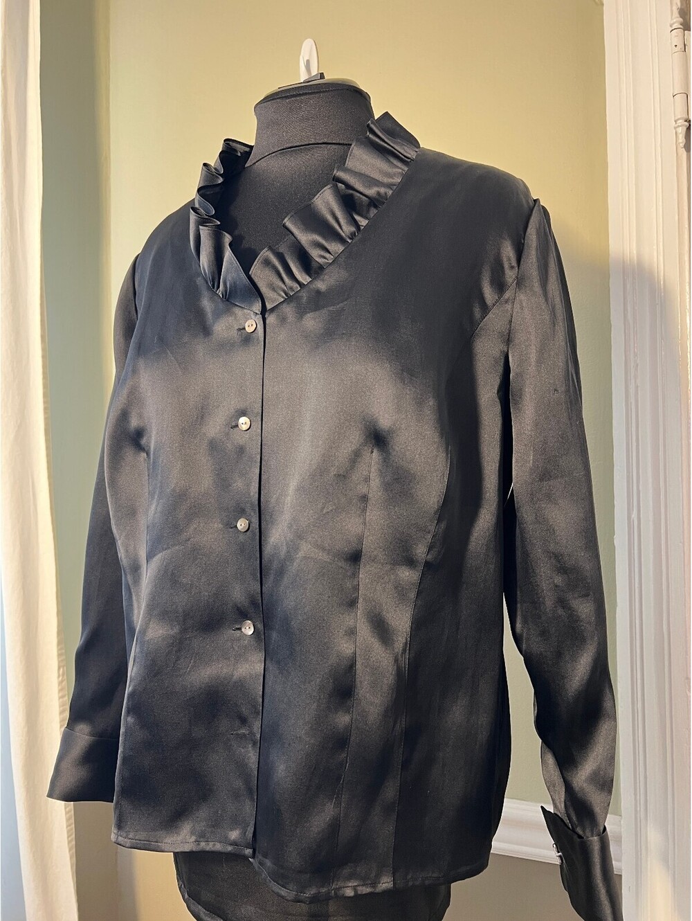 Kate Hill Black 100% Silk Ruffle Collar Button-Up Blouse 16W